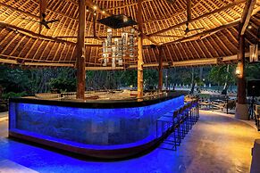 SAii Phi Phi Island Village