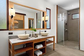 SAii Phi Phi Island Village