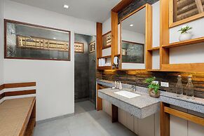 SAii Phi Phi Island Village