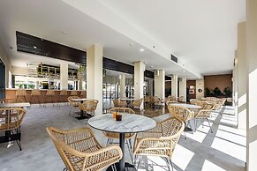 Hotel San Fermín by Dorobe