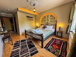 Nomads Cave Hotel & Rooftop
