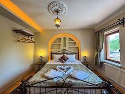 Nomads Cave Hotel & Rooftop
