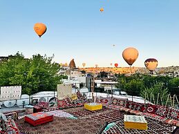 Nomads Cave Hotel & Rooftop