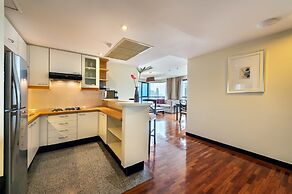 Bandara Silom Suites