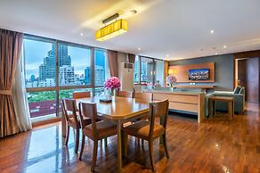 Bandara Silom Suites