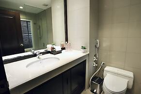 Bandara Silom Suites