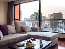 Bandara Silom Suites