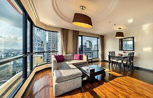 Bandara Silom Suites