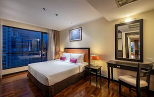 Bandara Silom Suites