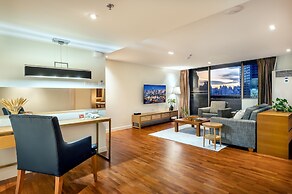 Bandara Silom Suites