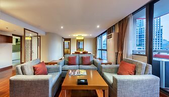 Bandara Silom Suites