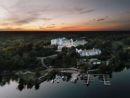 JW Marriott The Rosseau Muskoka Resort & Spa