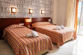 City Life Port Hotel