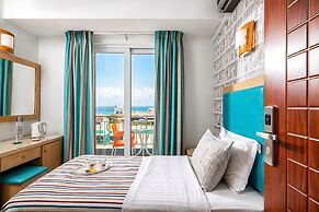 City Life Port Hotel