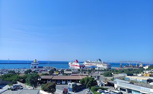City Life Port Hotel