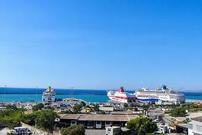 City Life Port Hotel