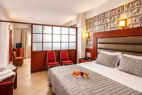 City Life Port Hotel