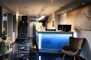 City Life Port Hotel