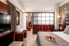 City Life Port Hotel