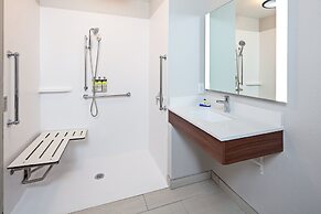 Holiday Inn Express & Suites Clovis-Fresno Area by IHG