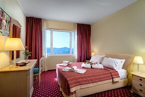 Angelika Pallas Hotel