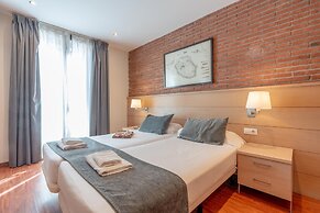 Serennia Cest Apartamentos Arc de Triomf