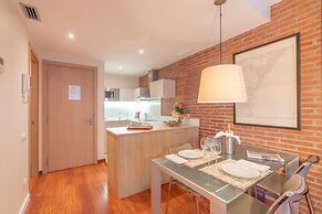 Serennia Cest Apartamentos Arc de Triomf