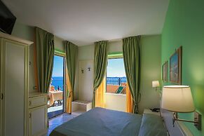 Hotel Rivamare