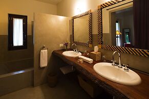 Puerto Valle Hotel de Esteros