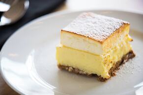 Renaissance Raleigh North Hills Hotel