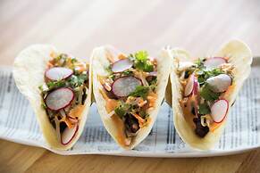 Renaissance Raleigh North Hills Hotel