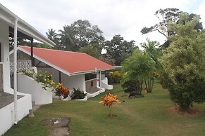 Daniella's Bungalows