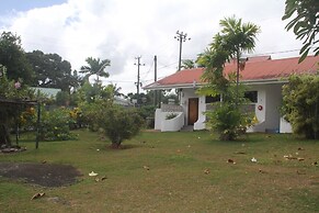 Daniella's Bungalows