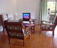 Daniella's Bungalows
