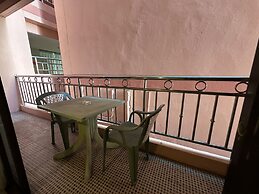 Thipurai city hotel