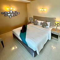 Thipurai city hotel