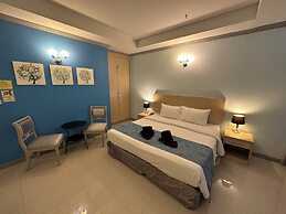 Thipurai city hotel