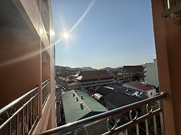Thipurai city hotel