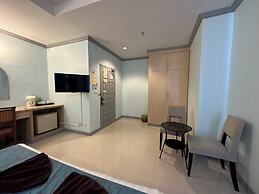 Thipurai city hotel