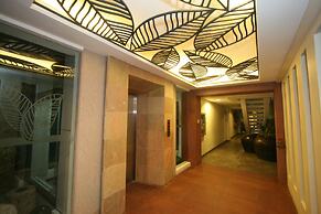 Crown Regency Beach Resort