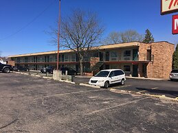 Thunderbird Motor Inn Baraboo