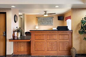Baymont by Wyndham Fremont
