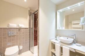 Hotel Spa & Restaurant Cantemerle