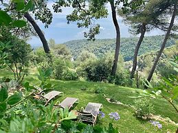 Hotel Spa & Restaurant Cantemerle