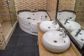 Cocoa Luxury Resort, Nyali