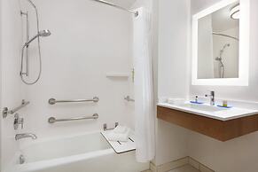 Holiday Inn Express Hotel & Suites Merced by IHG