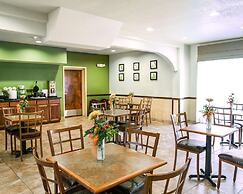 Sleep Inn & Suites Gonzales near Palmetto State Park