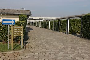 OneMhotel