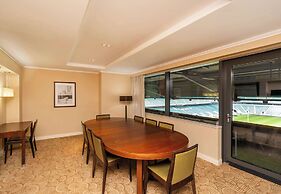 London Twickenham Stadium Hotel, a member of Radisson Individuals