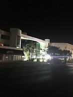 Sunchase Inn & Suites